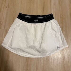 ALO Yoga White Mini Skirt with Black Waistband - NWOT